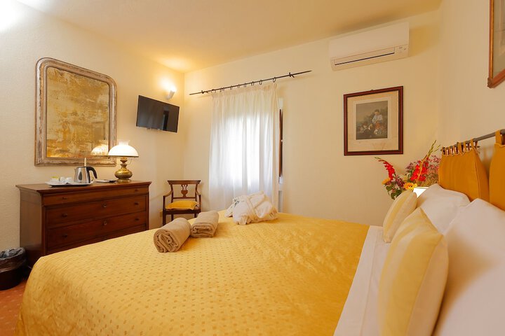 Room 43 of 150