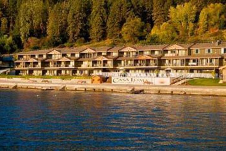 Casa Loma Lakeshore Resort in West Kelowna, BC