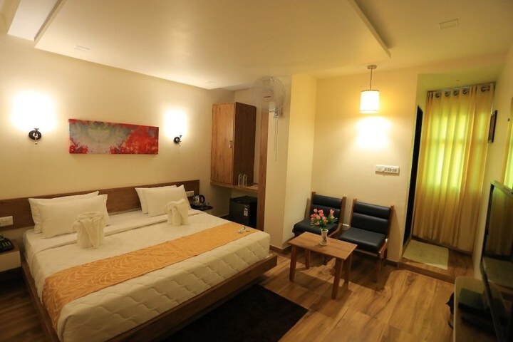 Room 8 of 26