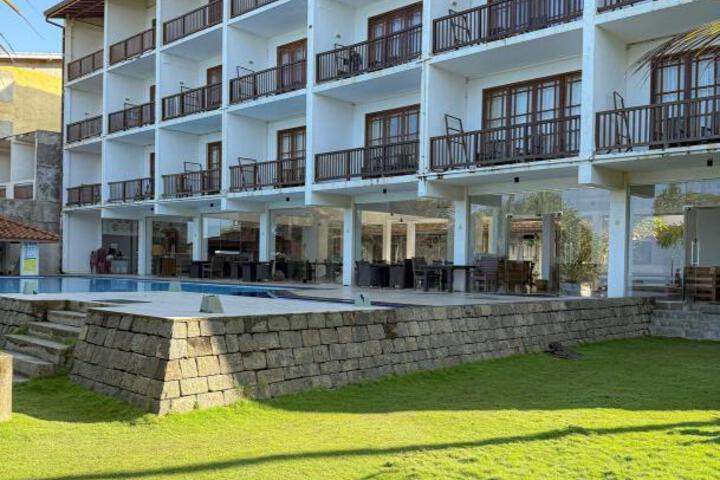 Serendib Beach Hotel