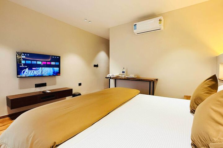 Room 87 of 104