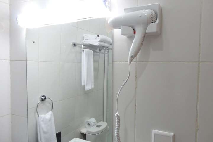 Room 3 of 17