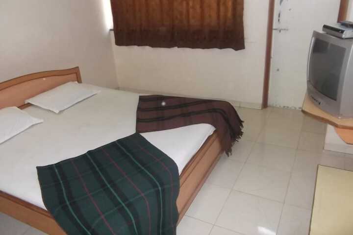 Room 5 of 22