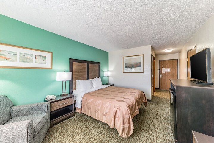 2 Queen Beds (4 of 14)