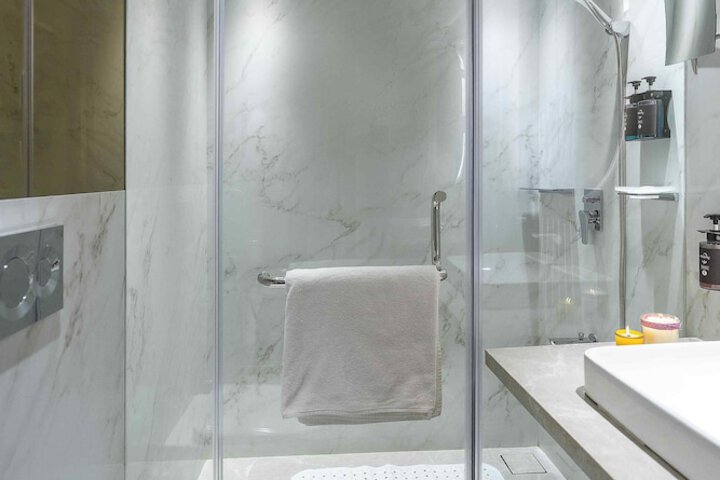 Bathroom Interior Photo