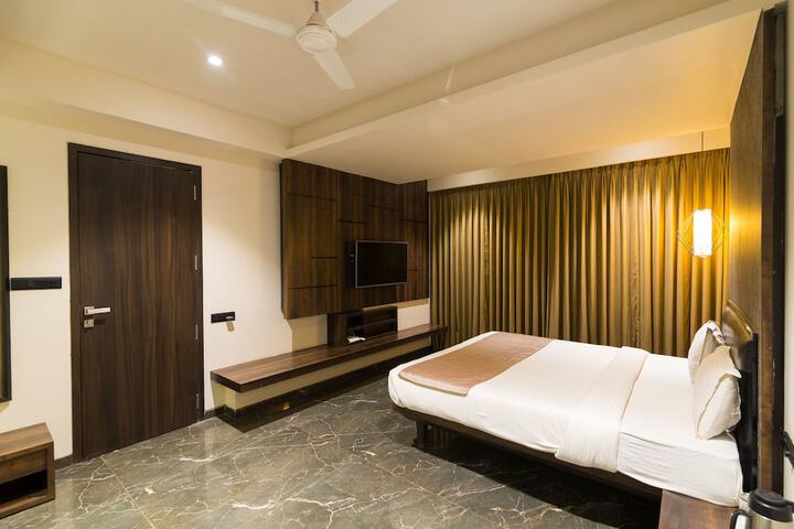 Room 19 of 49