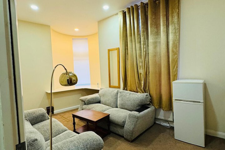 Room 36 of 43