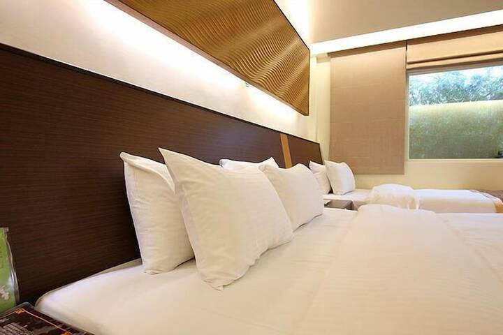 Room 16 of 62