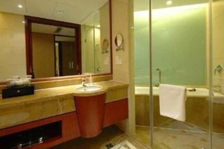Room 3 of 19