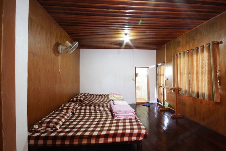 Room 22 of 90