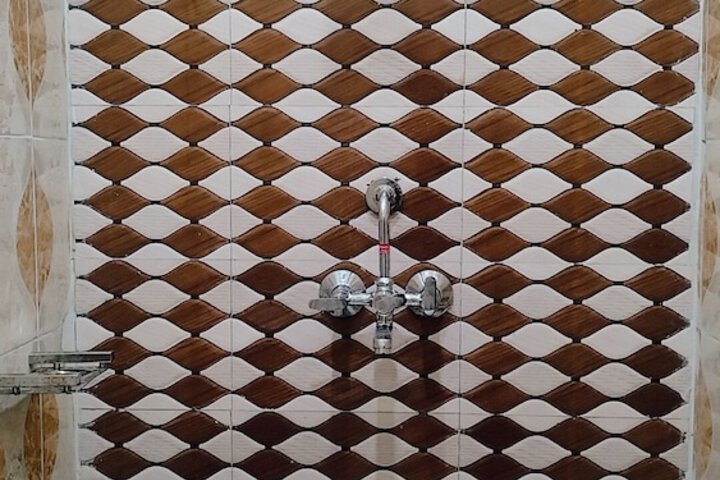 Room 13 of 17