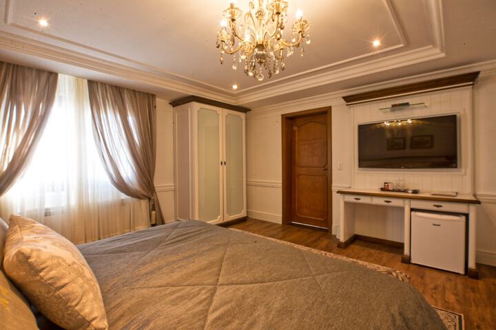 Room 17 of 138
