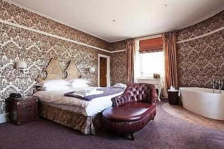 Room 14 of 55