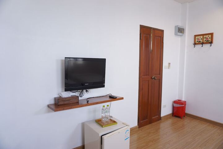 Room 29 of 64