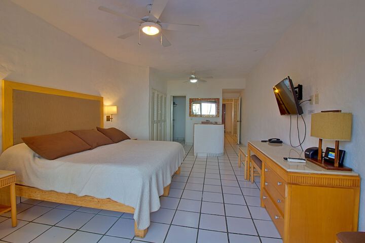 Room 2 of 46