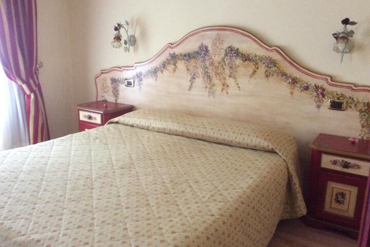 Room 6 of 60