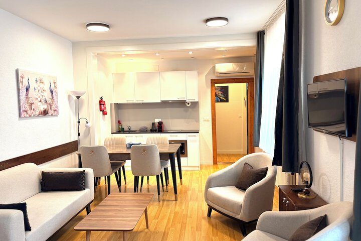 Room 28 of 75
