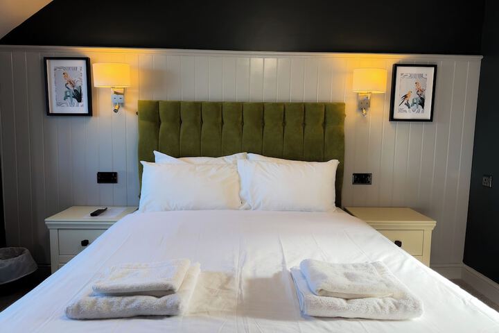 Room 40 of 94