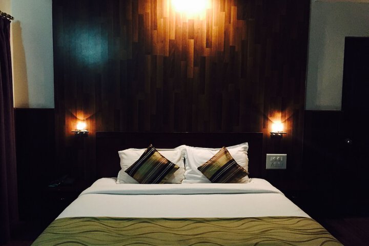 Room 9 of 51