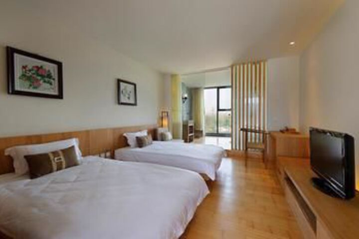 Room 15 of 54
