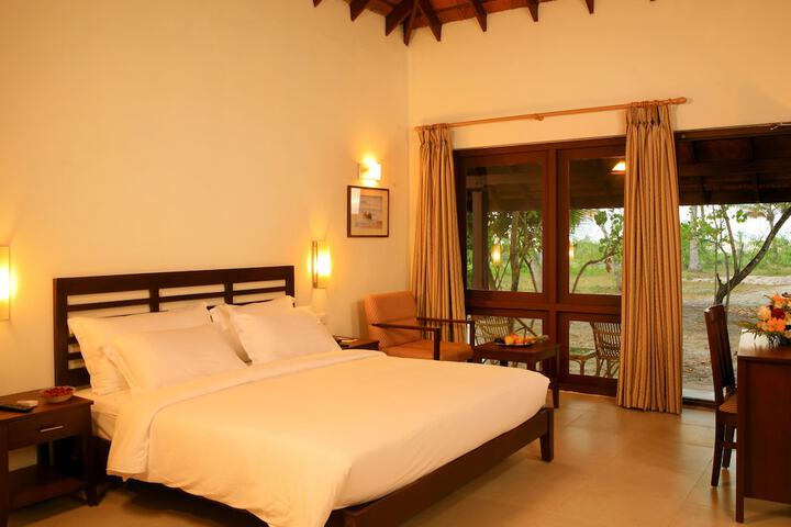 Room 3 of 42