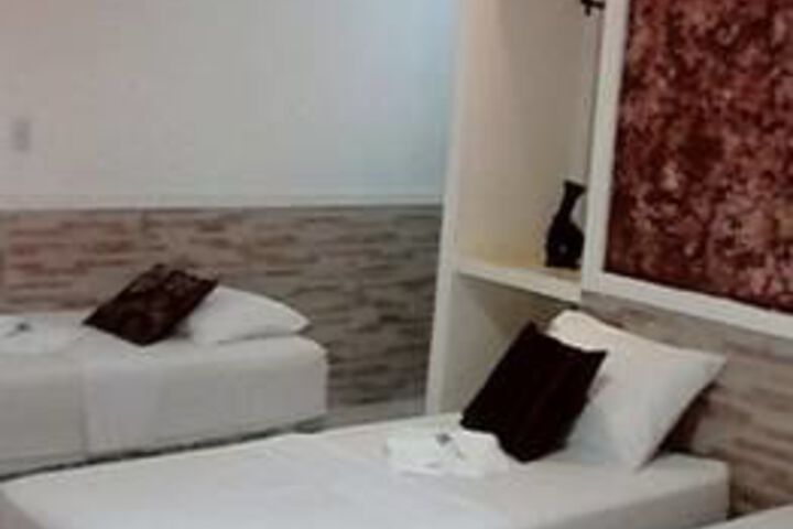 Room 20 of 33
