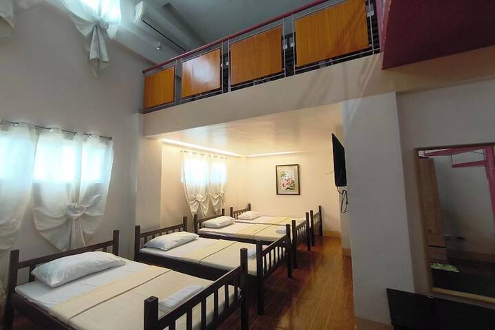 Room 10 of 41