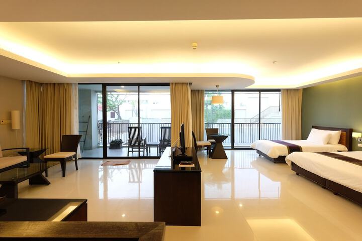 Room 19 of 175