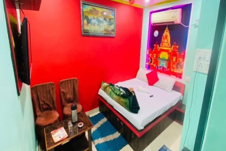Room 14 of 65