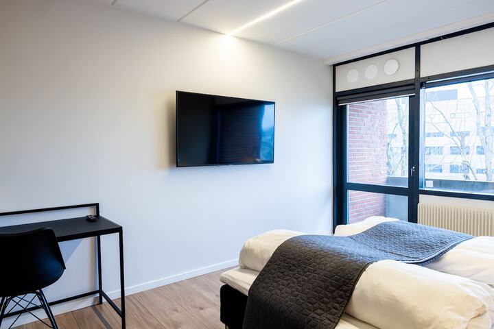 Room 64 of 118