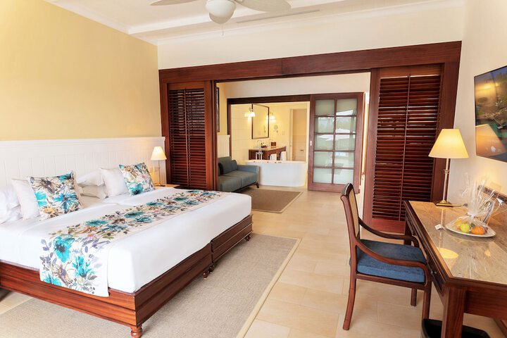 Room 49 of 209