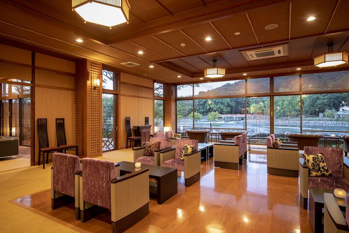Hotel Lobby