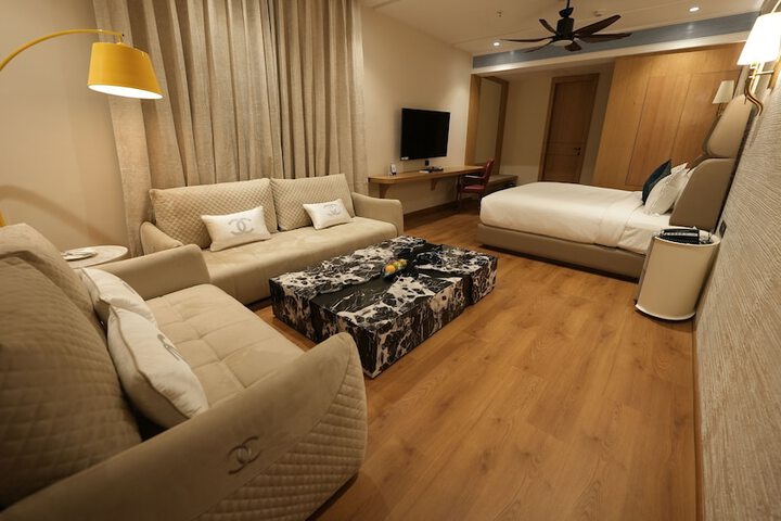 Room 26 of 50