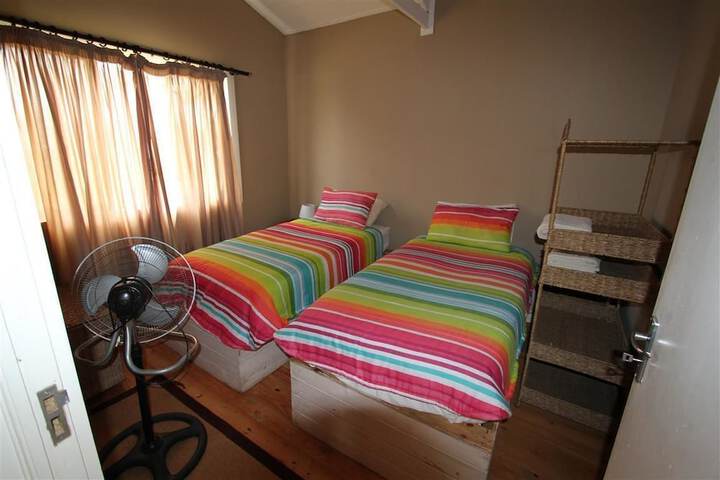 Room 3 of 73