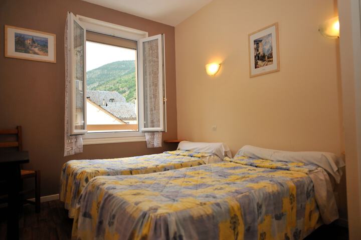 Room 9 of 44