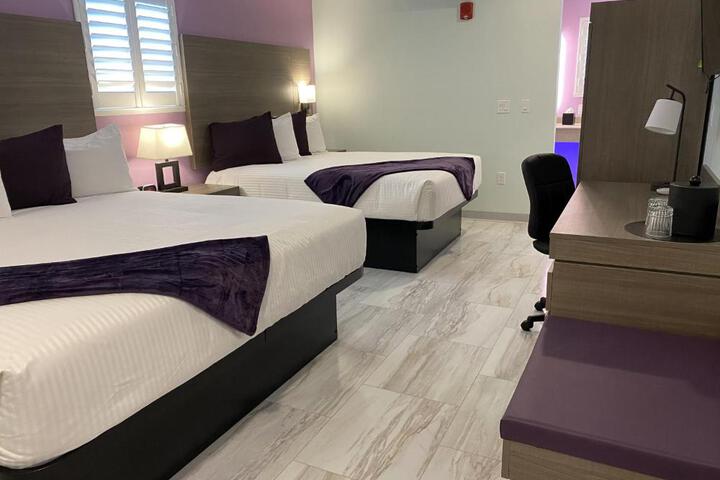 1 King Bed (1 of 9)