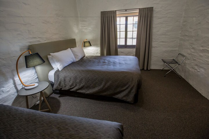 Room 7 of 25