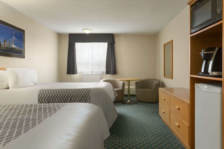 Room 9 of 31