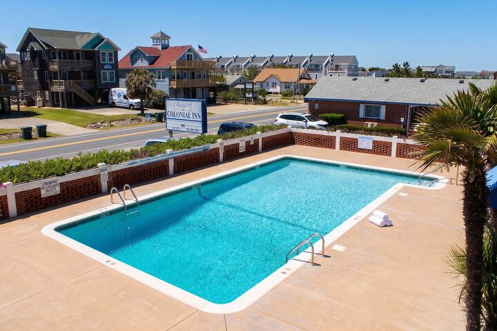 Pool 100 of 112