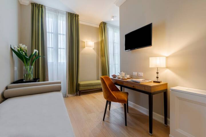 Room 30 of 70