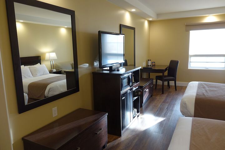 Room 9 of 62