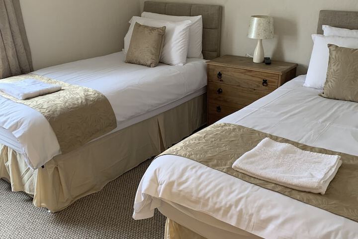 Room 25 of 51