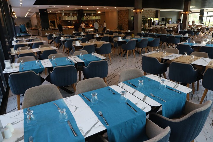Dining 114 of 159