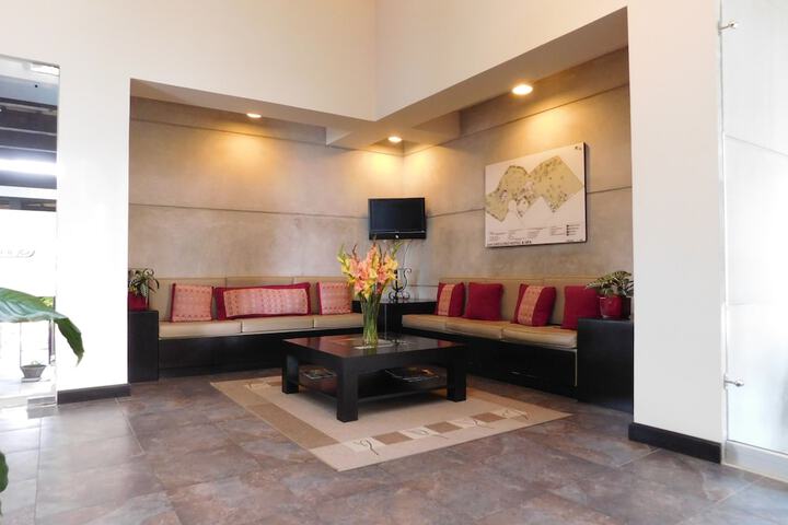 Guest Lobby