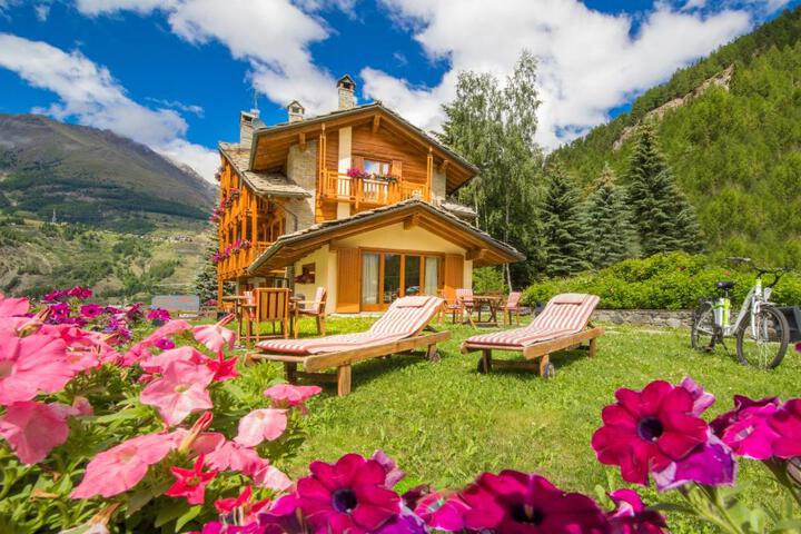 Photo of Hotel Le Bouquet - Adults Only