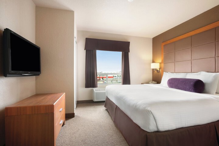 Room 32 of 110