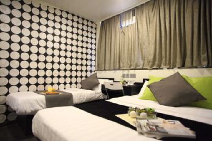 Room 14 of 30