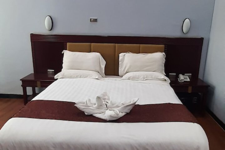 Room 5 of 22