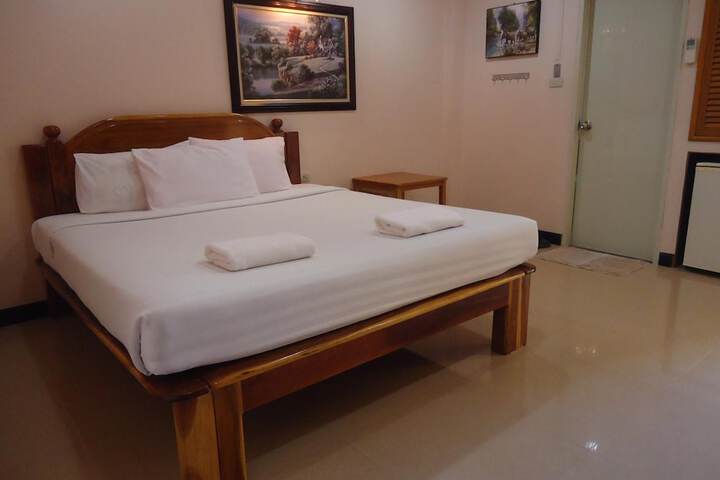 Room 15 of 50