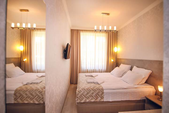 Room 25 of 52
